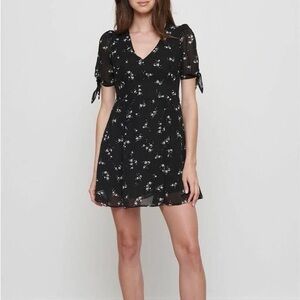Dynamite Black Floral Tie-Sleeve Dress